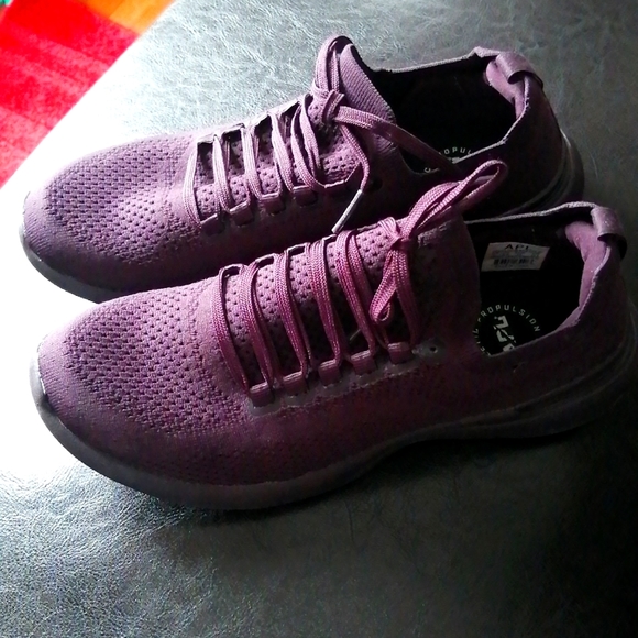 APL Shoes - PRICE DROP!! Lulu Lemon APL athletic shoes